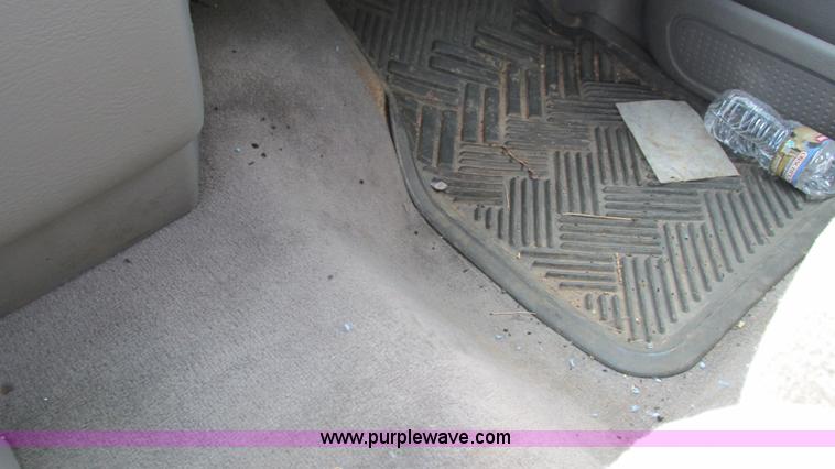 image for item L5262 2003 Dodge Ram 2500 Quad Cab pickup truck