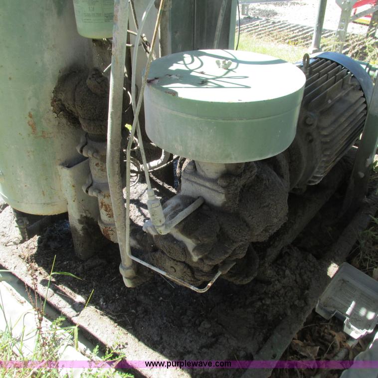 image for item L5283 Sullair air compressor