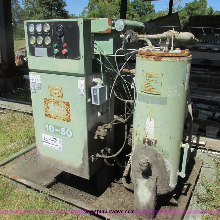 image for item L5283 Sullair air compressor