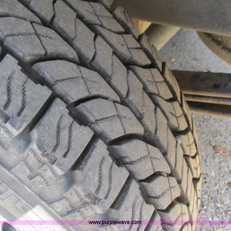 image for item L5297 2004 Chevrolet Silverado 1500 Ext. Cab pickup truck