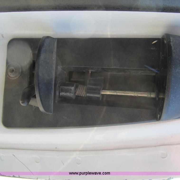 image for item L5297 2004 Chevrolet Silverado 1500 Ext. Cab pickup truck