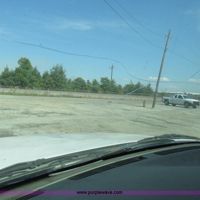 image for item L5297 2004 Chevrolet Silverado 1500 Ext. Cab pickup truck