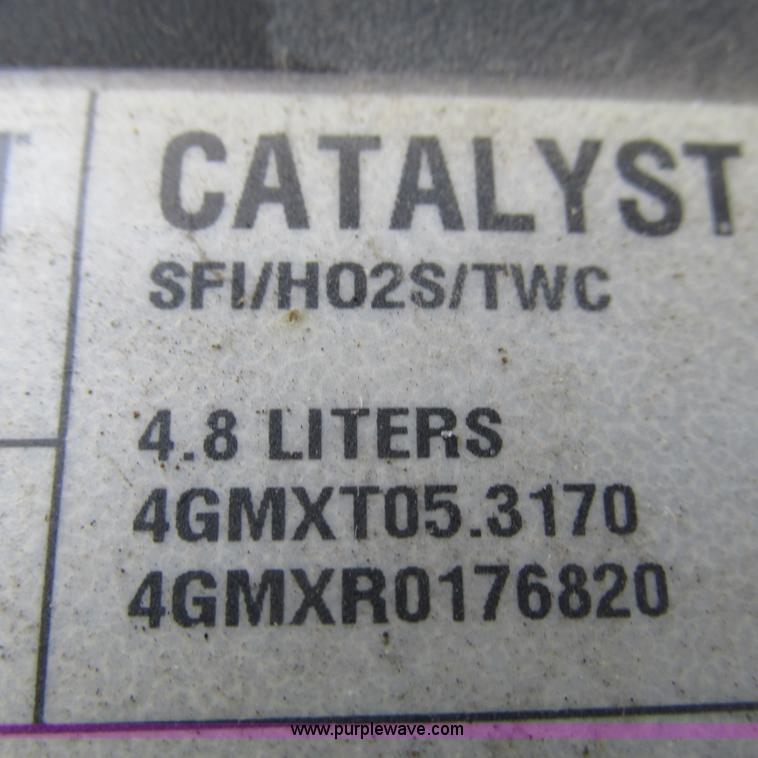 image for item L5297 2004 Chevrolet Silverado 1500 Ext. Cab pickup truck