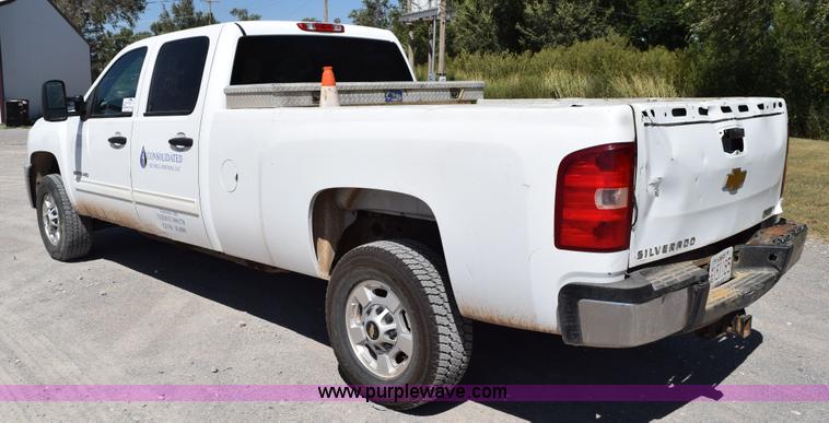image for item L5977 2012 Chevrolet Silverado 2500HD Crew Cab pickup truck