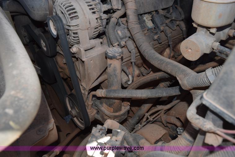 image for item L5977 2012 Chevrolet Silverado 2500HD Crew Cab pickup truck