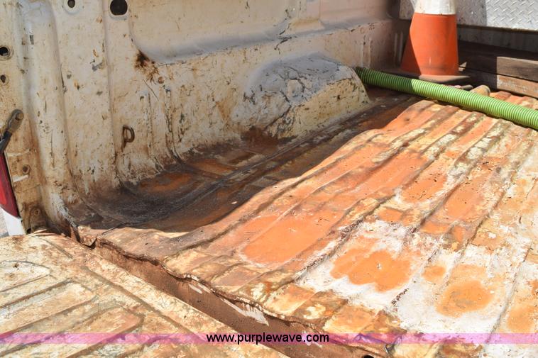 image for item L5977 2012 Chevrolet Silverado 2500HD Crew Cab pickup truck