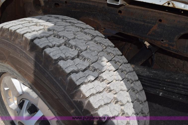 image for item L5977 2012 Chevrolet Silverado 2500HD Crew Cab pickup truck