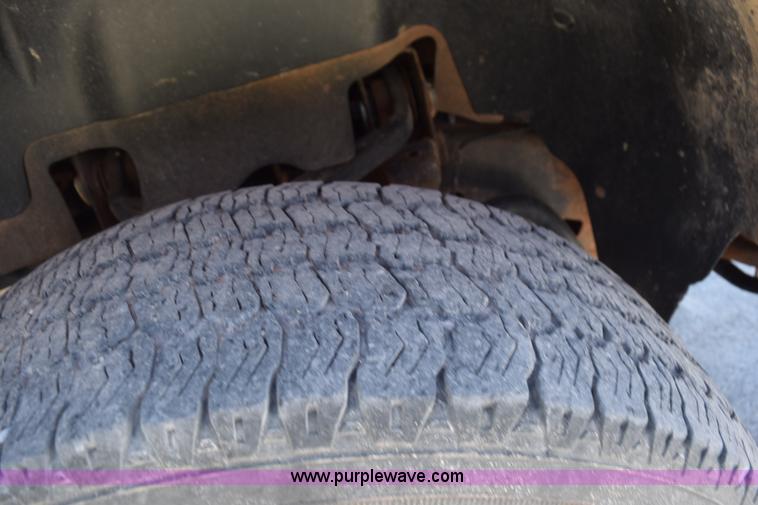 image for item L5977 2012 Chevrolet Silverado 2500HD Crew Cab pickup truck