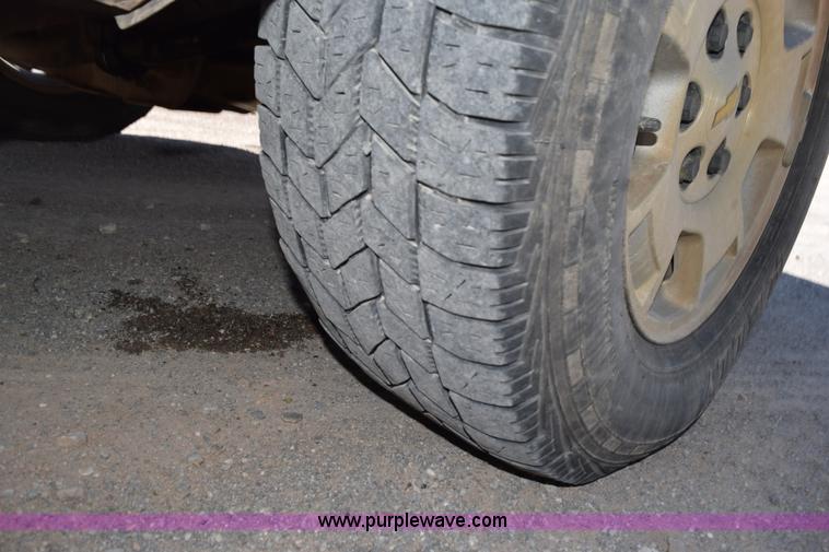 image for item L5978 2007 Chevrolet Silverado 1500 Ext. Cab pickup truck