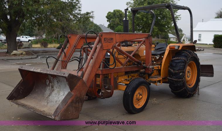 image for item L5998 Case 380 tractor