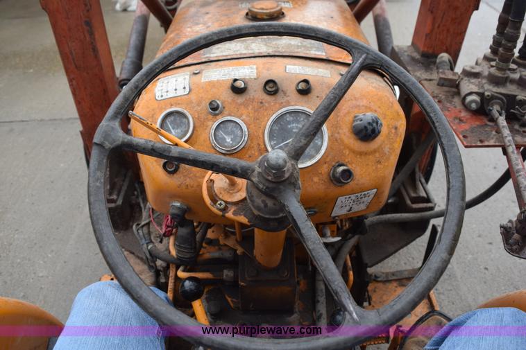 image for item L5998 Case 380 tractor