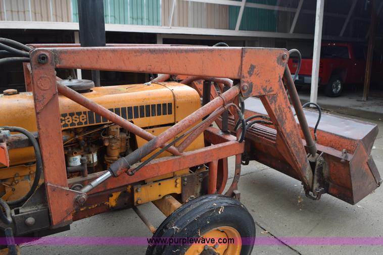 image for item L5998 Case 380 tractor