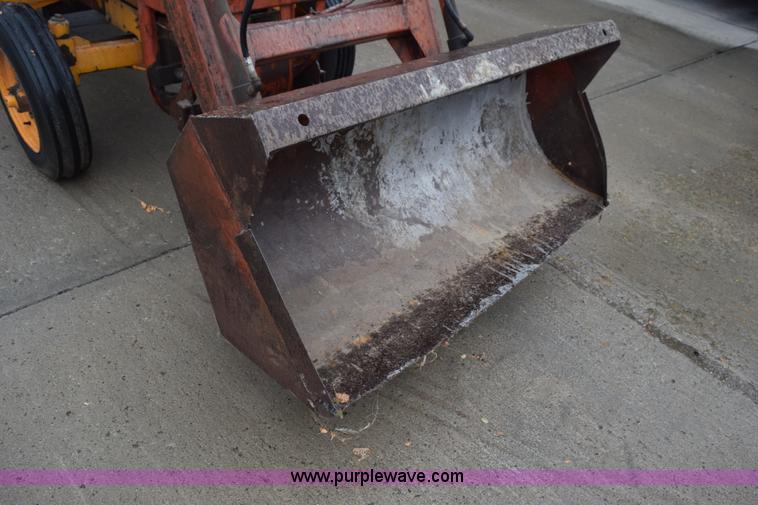 image for item L5998 Case 380 tractor