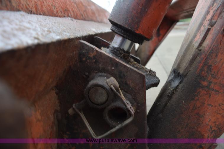 image for item L5998 Case 380 tractor