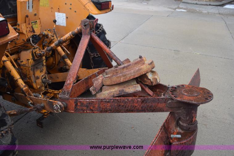 image for item L5998 Case 380 tractor