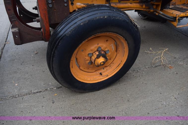 image for item L5998 Case 380 tractor