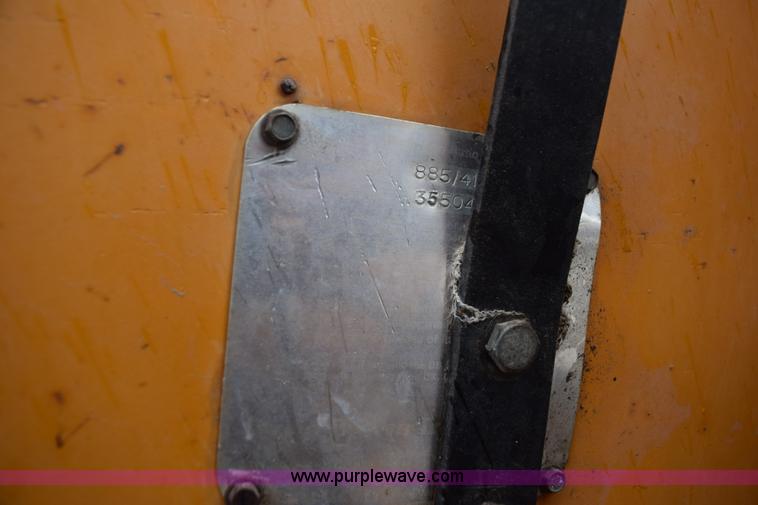 image for item L5998 Case 380 tractor