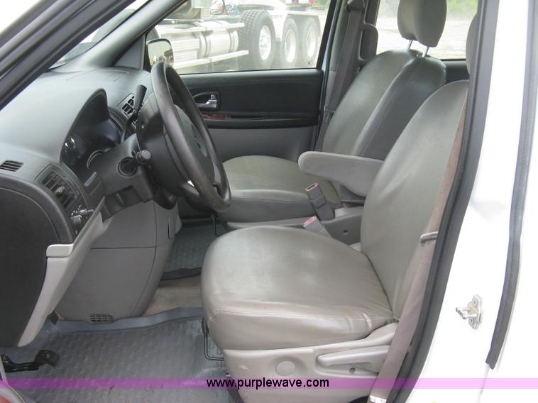 image for item L6319 2006 Chevrolet Uplander EXT LS van