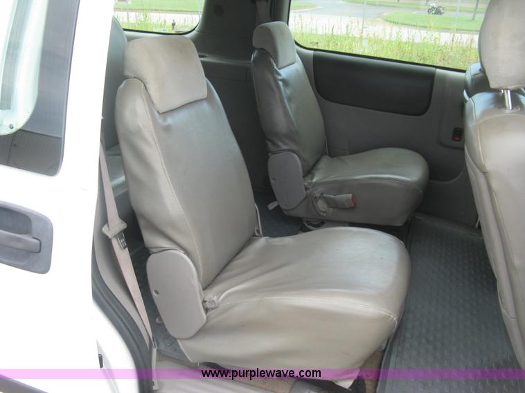 image for item L6319 2006 Chevrolet Uplander EXT LS van