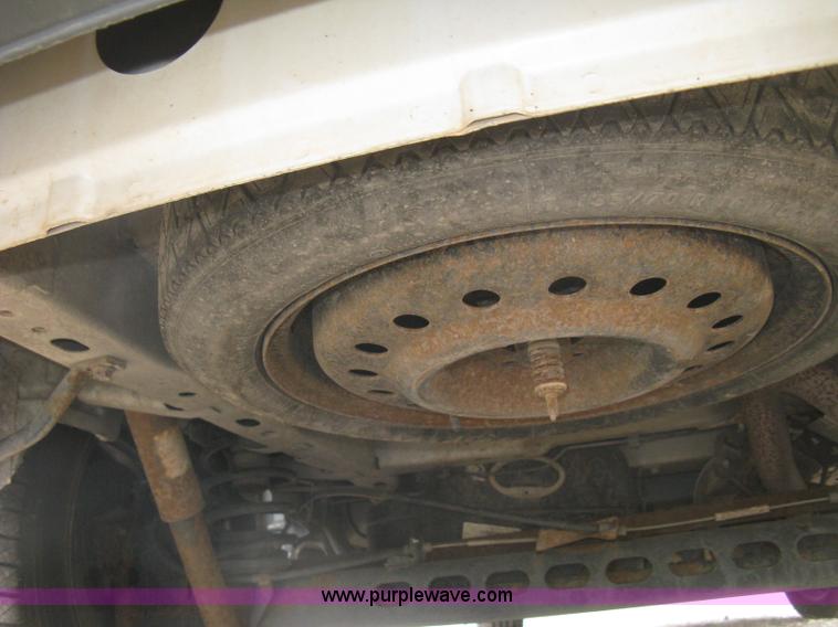 image for item L6319 2006 Chevrolet Uplander EXT LS van