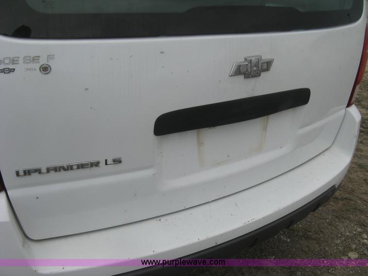 image for item L6319 2006 Chevrolet Uplander EXT LS van
