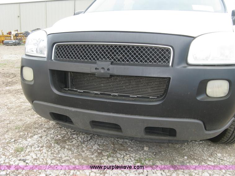 image for item L6319 2006 Chevrolet Uplander EXT LS van