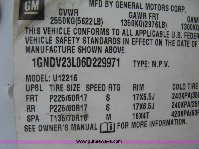 image for item L6319 2006 Chevrolet Uplander EXT LS van