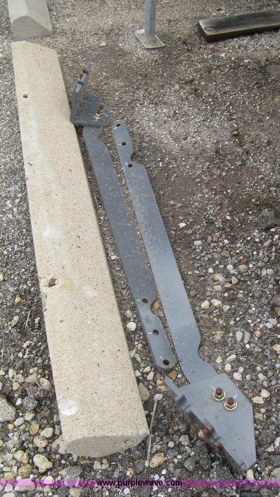 image for item L6342 Massey-Ferguson DL120 compact front end loader