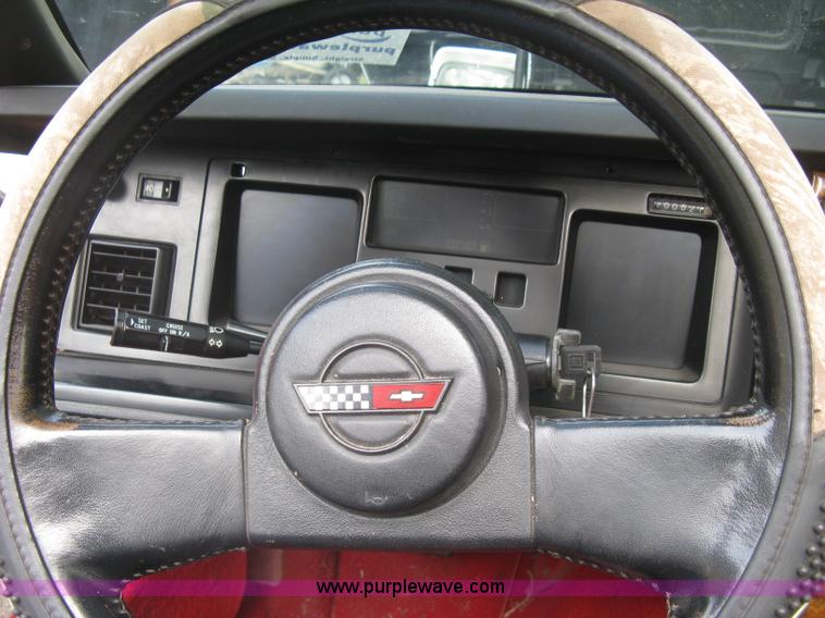 image for item L6368 1989 Chevrolet Corvette convertible