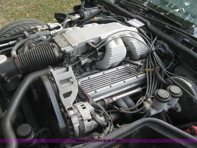 image for item L6368 1989 Chevrolet Corvette convertible