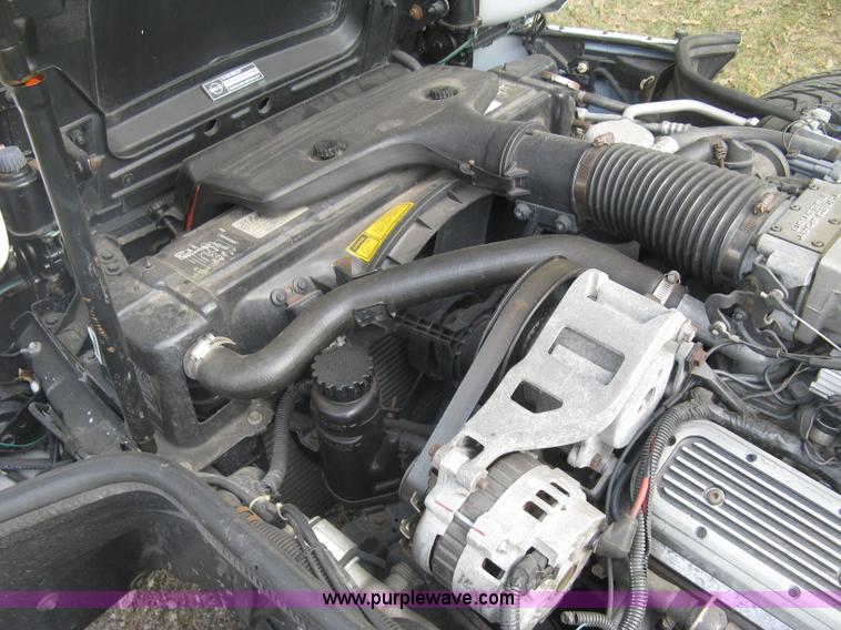 image for item L6368 1989 Chevrolet Corvette convertible