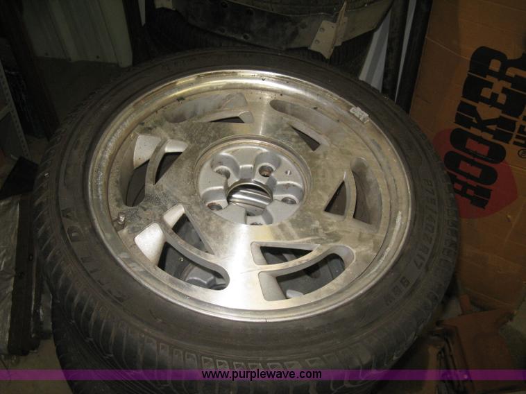 image for item L6368 1989 Chevrolet Corvette convertible