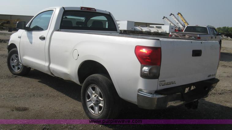 image for item L6370 2009 Toyota Tundra pickup truck