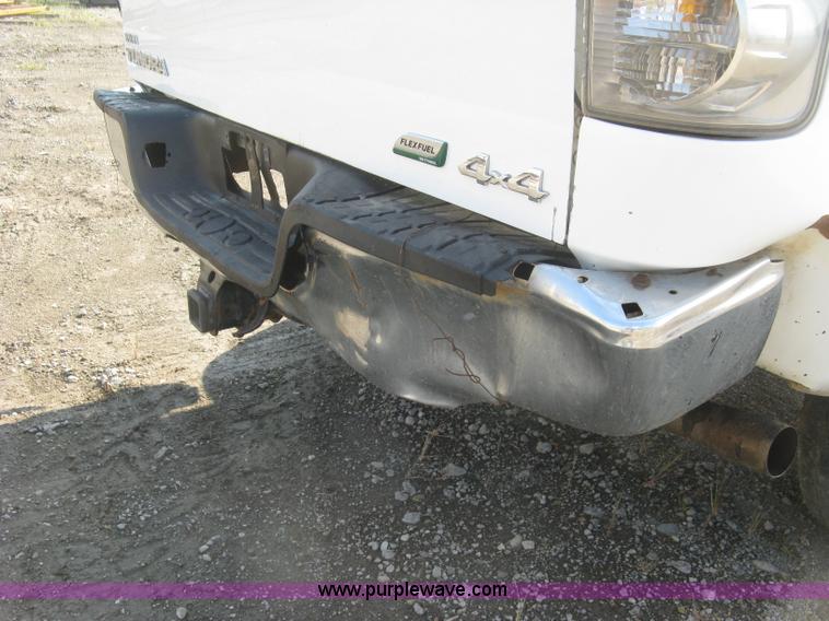 image for item L6370 2009 Toyota Tundra pickup truck