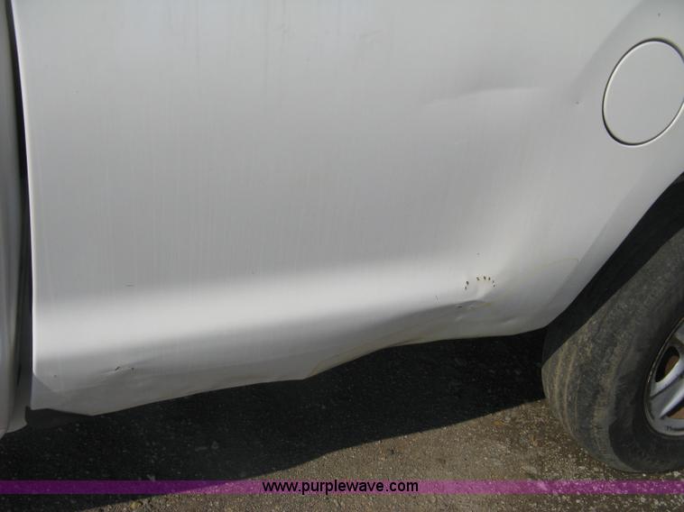 image for item L6370 2009 Toyota Tundra pickup truck