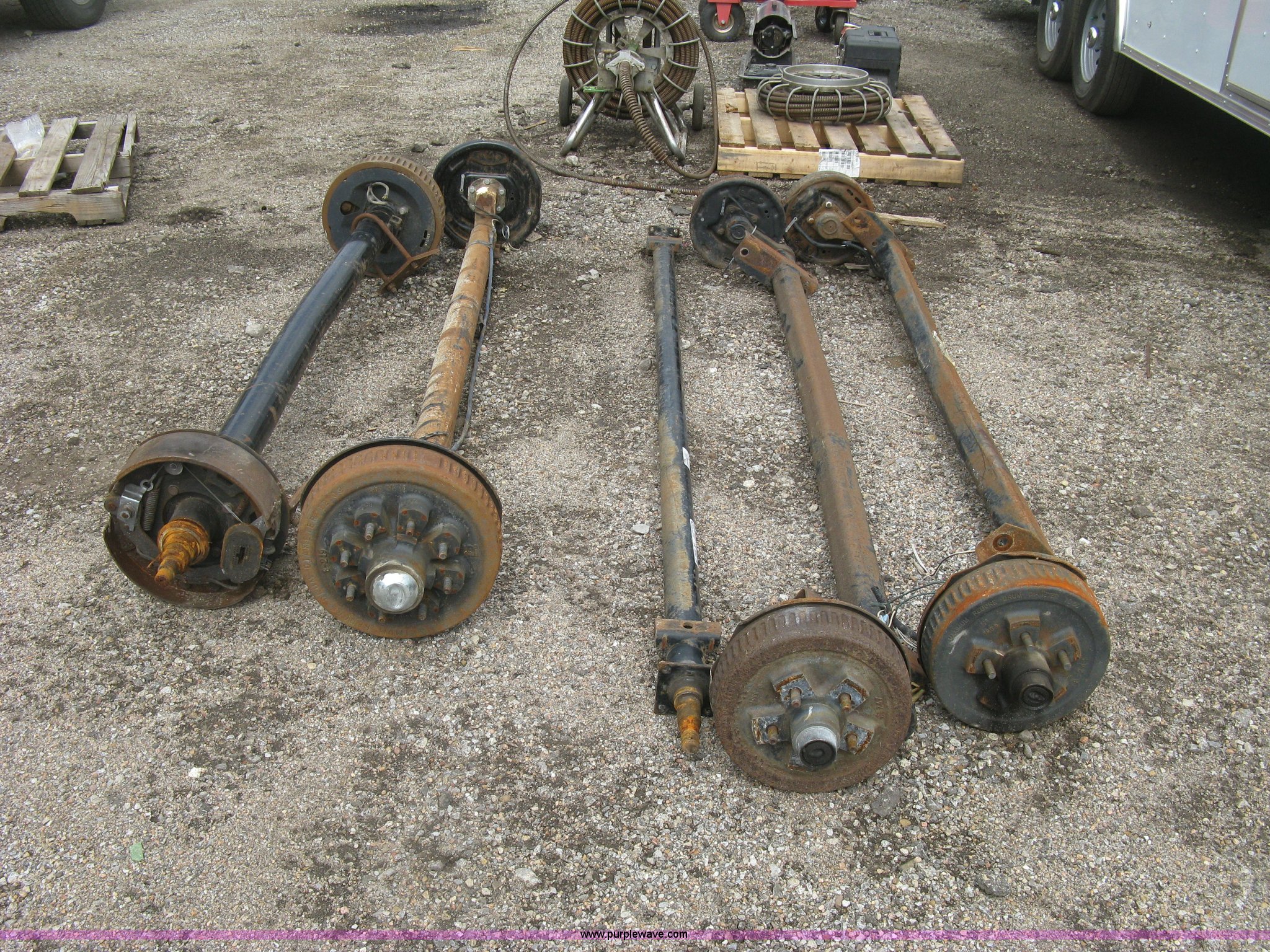 (5) assorted trailer axles in Wichita, KS Item BL9206 sold Purple Wave