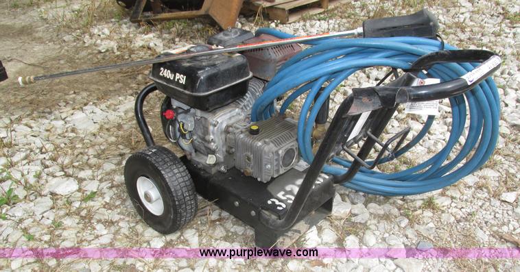image for item AV9083 Mi-T-M JP-2403-0MHB pressure washer