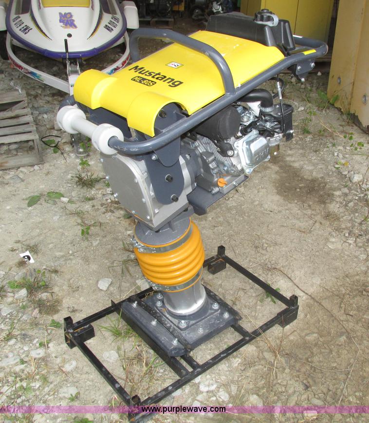 image for item AV9084 Mustang ML-80S jumping jack compactor