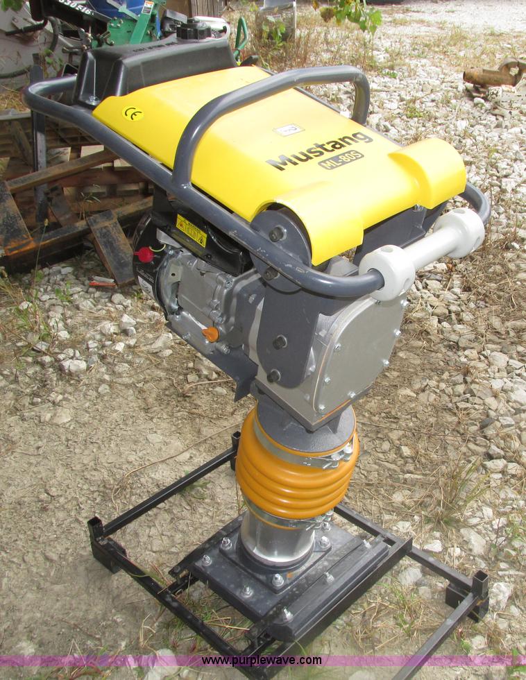 image for item AV9084 Mustang ML-80S jumping jack compactor
