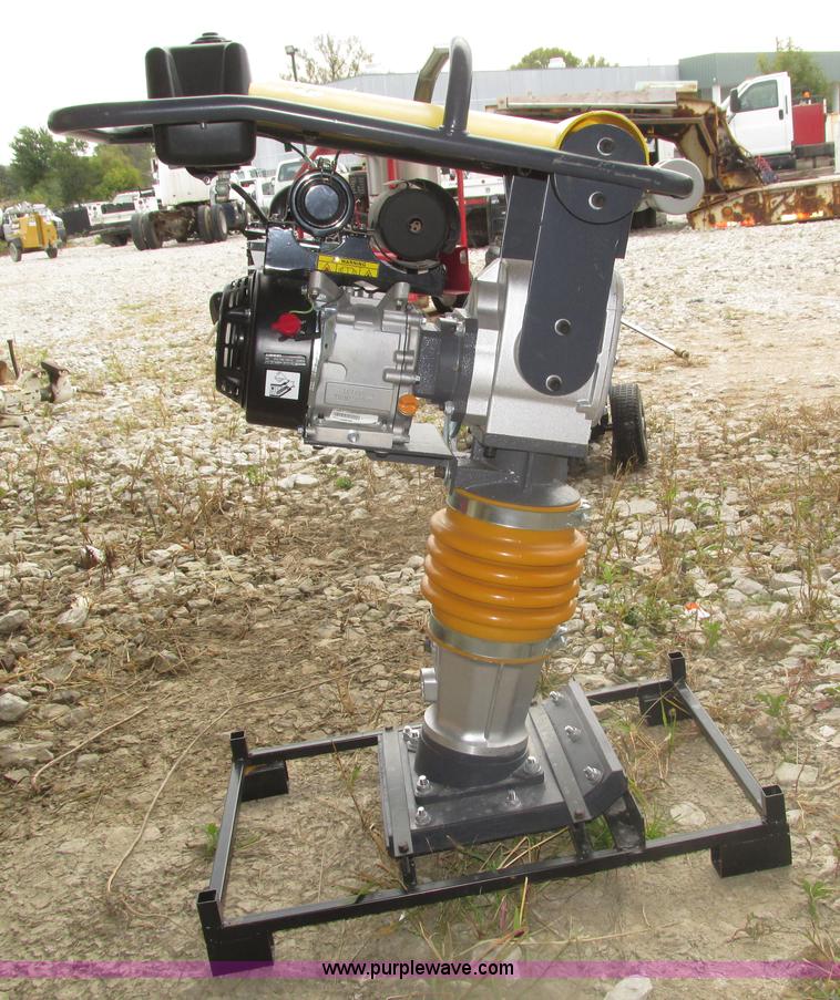 image for item AV9084 Mustang ML-80S jumping jack compactor