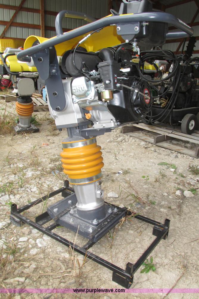 image for item AV9084 Mustang ML-80S jumping jack compactor