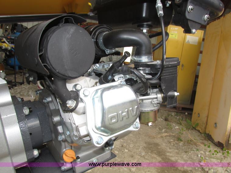 image for item AV9084 Mustang ML-80S jumping jack compactor