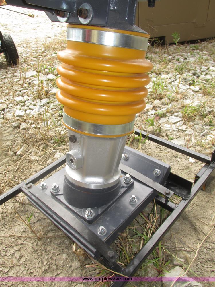 image for item AV9084 Mustang ML-80S jumping jack compactor