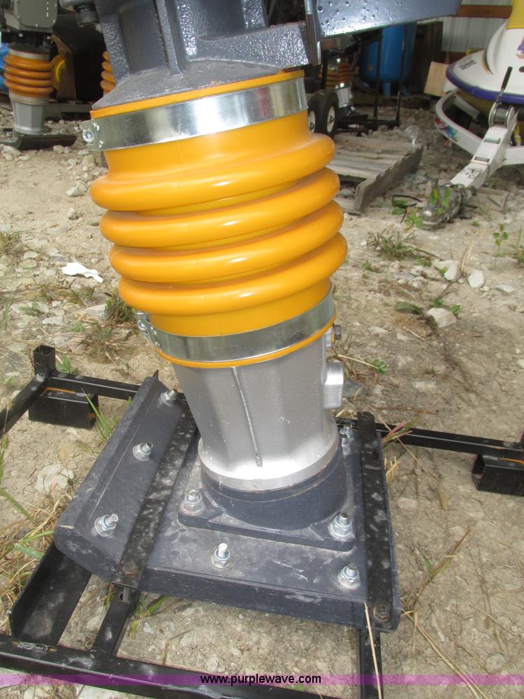 image for item AV9084 Mustang ML-80S jumping jack compactor