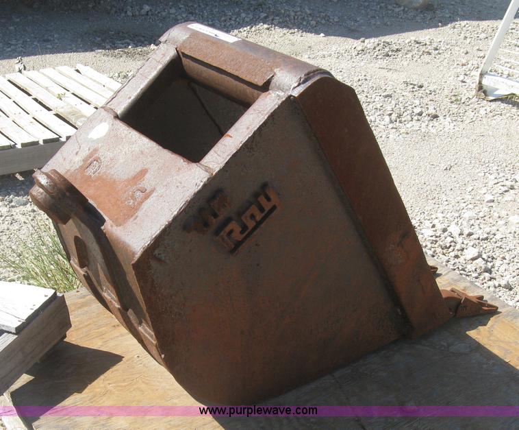 image for item BL9242 Wain Roy backhoe bucket