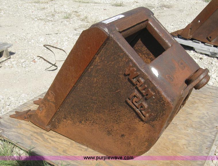 Wain Roy backhoe bucket in Wichita, KS Item BL9242 sold Purple Wave