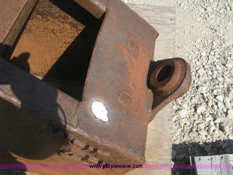 image for item BL9242 Wain Roy backhoe bucket