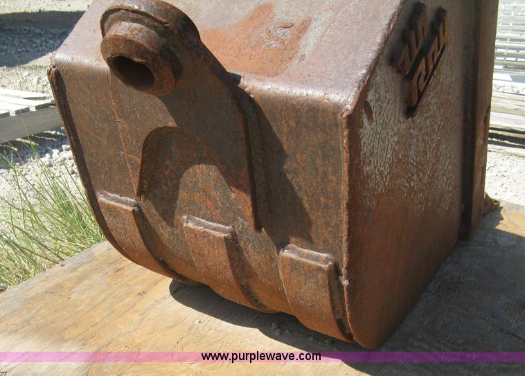 image for item BL9242 Wain Roy backhoe bucket