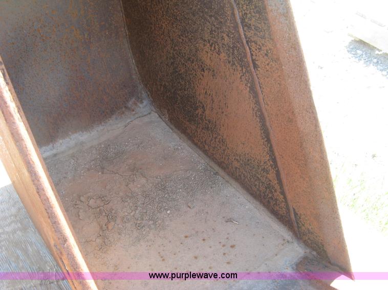 image for item BL9242 Wain Roy backhoe bucket