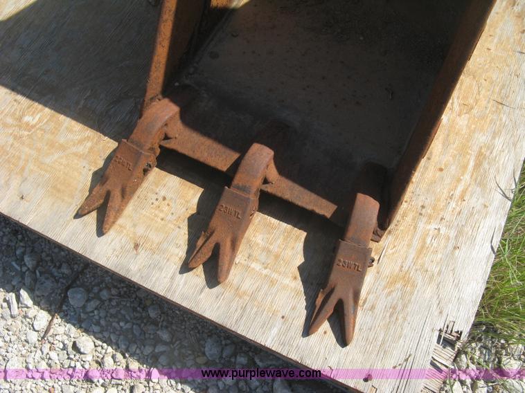 image for item BL9242 Wain Roy backhoe bucket